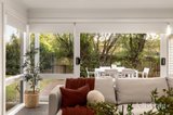https://images.listonce.com.au/custom/160x/listings/12-minto-street-kew-east-vic-3102/260/01933260_img_13.jpg?IBZYLCv3hGk