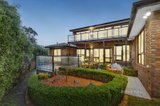 https://images.listonce.com.au/custom/160x/listings/12-mountleigh-court-glen-waverley-vic-3150/382/01548382_img_12.jpg?kgo9RrCIwUU