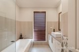 https://images.listonce.com.au/custom/160x/listings/12-mulberry-court-eltham-vic-3095/240/01719240_img_11.jpg?pamw5nq8VsA