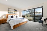 https://images.listonce.com.au/custom/160x/listings/12-panorama-court-bulleen-vic-3105/599/01597599_img_10.jpg?SKXezu-z9LA