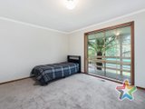 https://images.listonce.com.au/custom/160x/listings/12-penola-drive-seville-vic-3139/560/01525560_img_07.jpg?VUkDinCIysg