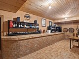 https://images.listonce.com.au/custom/160x/listings/12-peppermint-court-doncaster-east-vic-3109/652/01736652_img_09.jpg?IhV69fwPZz8