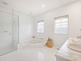 https://images.listonce.com.au/custom/160x/listings/12-peppermint-court-doncaster-east-vic-3109/652/01736652_img_12.jpg?Y5RNvLodsLI