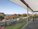 https://images.listonce.com.au/custom/160x/listings/12-peppermint-court-doncaster-east-vic-3109/652/01736652_img_13.jpg?NT2beCv0DL4