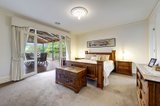 https://images.listonce.com.au/custom/160x/listings/12-regent-street-mount-waverley-vic-3149/248/00221248_img_07.jpg?AyqGReadIsQ