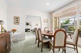 https://images.listonce.com.au/custom/160x/listings/12-rimington-avenue-kew-vic-3101/952/01576952_img_07.jpg?hicsnTXV30s