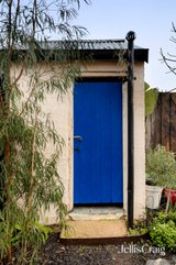 https://images.listonce.com.au/custom/160x/listings/12-robbs-parade-northcote-vic-3070/620/01930620_img_20.jpg?koT1gBWSytY