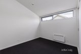 https://images.listonce.com.au/custom/160x/listings/12-roches-terrace-williamstown-vic-3016/315/01839315_img_04.jpg?V0dxbe8IzdI