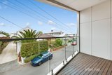 https://images.listonce.com.au/custom/160x/listings/12-roches-terrace-williamstown-vic-3016/315/01839315_img_08.jpg?Qfh-XGOcYfU