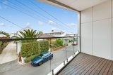 https://images.listonce.com.au/custom/160x/listings/12-roches-terrace-williamstown-vic-3016/588/01648588_img_07.jpg?nsBocwhNZW0