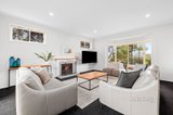 https://images.listonce.com.au/custom/160x/listings/12-rodmar-court-sorrento-vic-3943/497/01609497_img_08.jpg?vKeg6RJY6mk