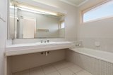 https://images.listonce.com.au/custom/160x/listings/12-rollington-drive-ringwood-vic-3134/199/01987199_img_06.jpg?fCftZa_njmA