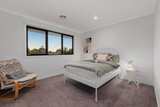 https://images.listonce.com.au/custom/160x/listings/12-romoly-drive-forest-hill-vic-3131/564/01507564_img_11.jpg?Q97cl2Pd4lo