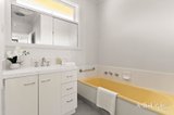 https://images.listonce.com.au/custom/160x/listings/12-rosehill-road-niddrie-vic-3042/191/01989191_img_07.jpg?mP3wfOZwTpU