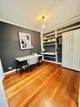 https://images.listonce.com.au/custom/160x/listings/12-roseville-avenue-doncaster-vic-3108/939/01610939_img_12.jpg?ByVShcJmiqg