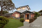 https://images.listonce.com.au/custom/160x/listings/12-salisbury-court-glen-waverley-vic-3150/797/01907797_img_01.jpg?R_9YrF-vsjg