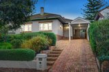 https://images.listonce.com.au/custom/160x/listings/12-saxby-road-glen-iris-vic-3146/520/00820520_img_02.jpg?T1UjyR-tIxk