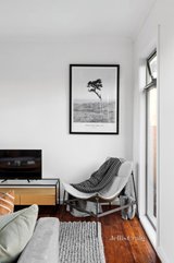 https://images.listonce.com.au/custom/160x/listings/12-scotia-street-north-melbourne-vic-3051/592/01413592_img_03.jpg?RWpgospsY48