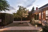 https://images.listonce.com.au/custom/160x/listings/12-soudan-street-malvern-vic-3144/646/01182646_img_02.jpg?Ed2xStglZws