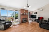 https://images.listonce.com.au/custom/160x/listings/12-springsong-pass-chirnside-park-vic-3116/207/01871207_img_06.jpg?UCQxouph1aU