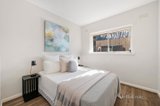 https://images.listonce.com.au/custom/160x/listings/12-stevenson-street-kew-vic-3101/630/01561630_img_08.jpg?Q8ZRZMt9Xg4