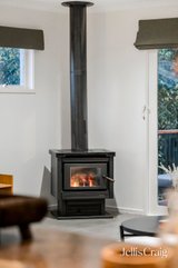 https://images.listonce.com.au/custom/160x/listings/12-suzanne-court-ringwood-north-vic-3134/729/01808729_img_07.jpg?AaAAL4tRpQY