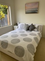 https://images.listonce.com.au/custom/160x/listings/12-tasman-court-torquay-vic-3228/585/01681585_img_07.jpg?hoVwDWRlUAs