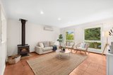 https://images.listonce.com.au/custom/160x/listings/12-tennyson-street-woodend-vic-3442/053/01627053_img_05.jpg?2QML80mO3rU