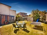 https://images.listonce.com.au/custom/160x/listings/12-the-bend-port-melbourne-vic-3207/813/01087813_img_02.jpg?7SaaBh1tusw