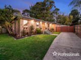 https://images.listonce.com.au/custom/160x/listings/12-the-boulevard-montrose-vic-3765/769/01525769_img_02.jpg?_XgIQneTL64