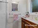 https://images.listonce.com.au/custom/160x/listings/12-the-boulevard-montrose-vic-3765/769/01525769_img_10.jpg?MFTI-jg38ys