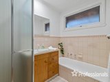 https://images.listonce.com.au/custom/160x/listings/12-the-boulevard-montrose-vic-3765/769/01525769_img_13.jpg?LfXhKneDacE