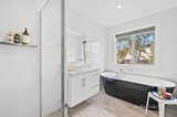 https://images.listonce.com.au/custom/160x/listings/12-ti-tree-grove-mornington-vic-3931/320/01582320_img_11.jpg?FarB3X2RMq8