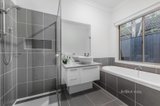 https://images.listonce.com.au/custom/160x/listings/12-tovan-akas-avenue-bentleigh-vic-3204/587/01338587_img_11.jpg?RHWu6caVgys