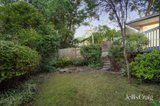 https://images.listonce.com.au/custom/160x/listings/12-treetops-close-eltham-vic-3095/736/01884736_img_14.jpg?oeyqL__uZH4