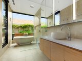 https://images.listonce.com.au/custom/160x/listings/12-vautier-street-elwood-vic-3184/750/01794750_img_04.jpg?qIFXKJ55suU