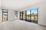https://images.listonce.com.au/custom/160x/listings/12-vicki-court-doncaster-east-vic-3109/111/01939111_img_05.jpg?w0sd_zfSI8I