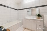 https://images.listonce.com.au/custom/160x/listings/12-victoria-street-bulleen-vic-3105/355/01975355_img_10.jpg?DrBvKWZKV7g