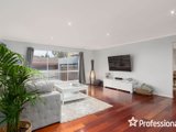 https://images.listonce.com.au/custom/160x/listings/12-view-point-drive-chirnside-park-vic-3116/389/01526389_img_08.jpg?K6mGcmOm5PA