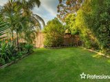 https://images.listonce.com.au/custom/160x/listings/12-view-point-drive-chirnside-park-vic-3116/389/01526389_img_25.jpg?Y_xqR_88hKg