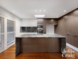 https://images.listonce.com.au/custom/160x/listings/12-walker-street-moonee-ponds-vic-3039/517/01635517_img_06.jpg?vwPU6B245-Q