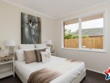 https://images.listonce.com.au/custom/160x/listings/12-wandana-street-mooroolbark-vic-3138/692/01524692_img_11.jpg?44Hf82pFF_U