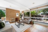 https://images.listonce.com.au/custom/160x/listings/12-wayne-court-heathmont-vic-3135/969/01985969_img_02.jpg?w1BkE9GTz2E