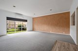 https://images.listonce.com.au/custom/160x/listings/12-wedderburn-crescent-mount-evelyn-vic-3796/433/01701433_img_05.jpg?nN4KuJm8px8