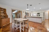 https://images.listonce.com.au/custom/160x/listings/12-willaura-place-yallambie-vic-3085/733/01738733_img_02.jpg?FhZkdEXVR9I