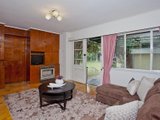 https://images.listonce.com.au/custom/160x/listings/12-wood-street-strathmore-vic-3041/491/00847491_img_07.jpg?axJKeAFyUFo