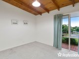 https://images.listonce.com.au/custom/160x/listings/12-wyuna-walk-mooroolbark-vic-3138/439/01526439_img_13.jpg?G1CZ0JMq7UI