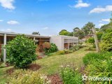 https://images.listonce.com.au/custom/160x/listings/12-wyuna-walk-mooroolbark-vic-3138/439/01526439_img_18.jpg?yr9T02UIA40