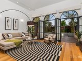 https://images.listonce.com.au/custom/160x/listings/120-clark-street-port-melbourne-vic-3207/164/01087164_img_02.jpg?Lfs2wi_pvVk