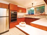 https://images.listonce.com.au/custom/160x/listings/120-highbury-grove-kew-vic-3101/725/01683725_img_03.jpg?yC4zVB7Dp8k